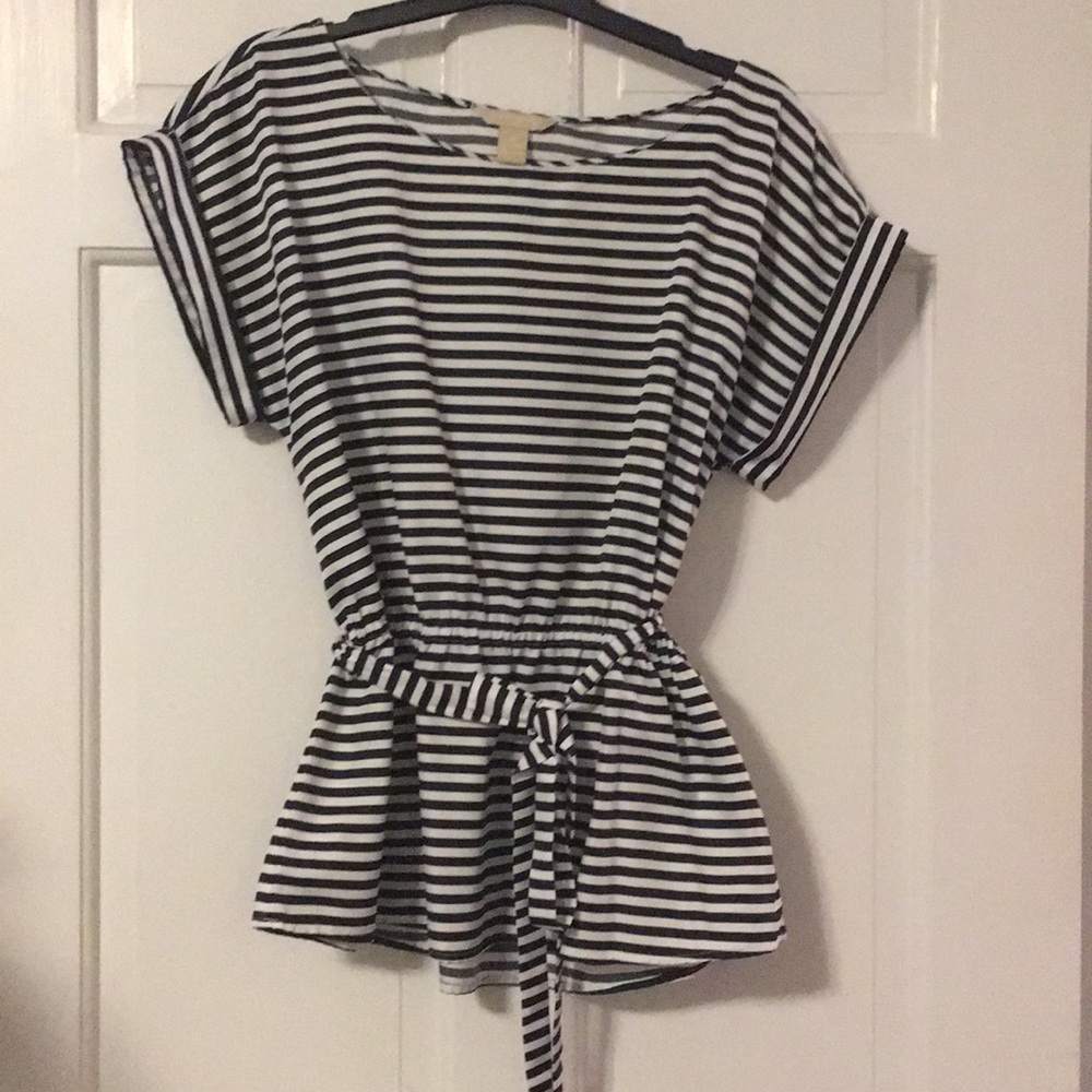 Banana republic black and white striped shirt